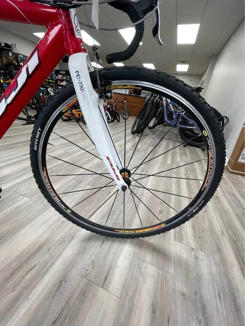 Fuji Cross Pro Small-5
