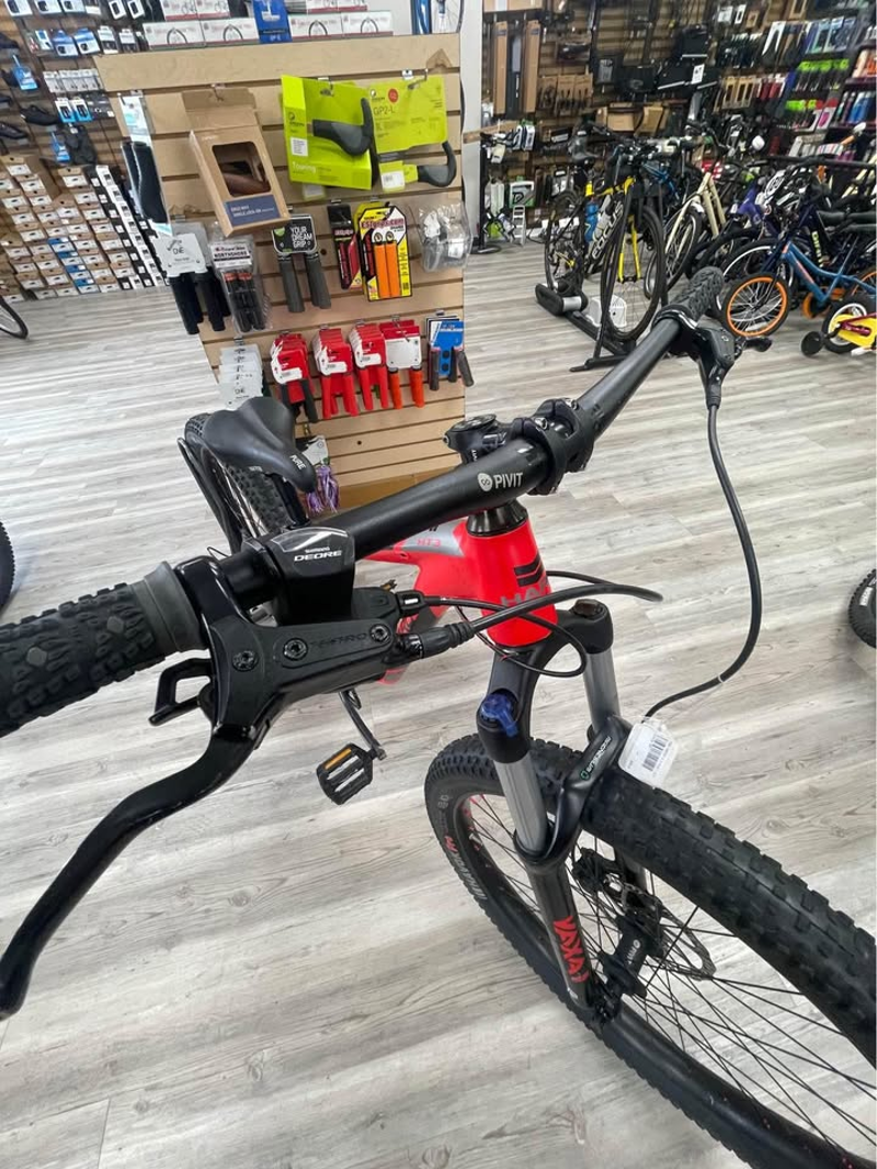 Haro Subvert HT3 27.5 Plus Mountain Bike 14.5-6