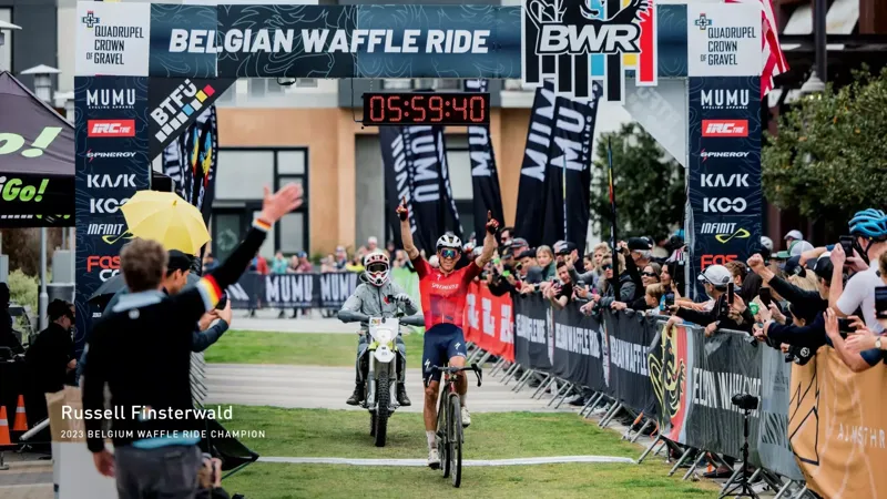 Specialized S-Works Mondo 2Bliss Ready T2/T5 Road Tire 700c x 32c in Black-6