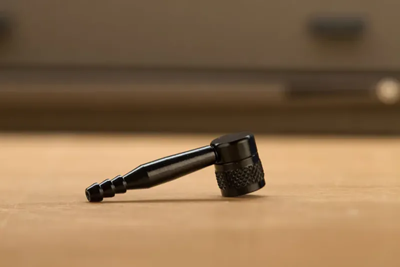 90-degree Presta Valve Inflator-1